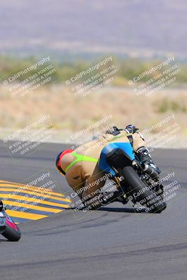 media/Oct-09-2022-SoCal Trackdays (Sun) [[95640aeeb6]]/Turn 14 Backside (1125am)/